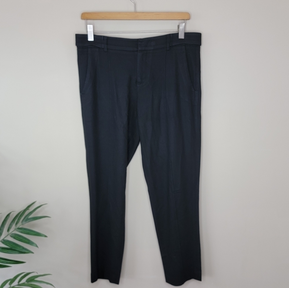 Vince | Black Textured Straight Leg Pants Size 6